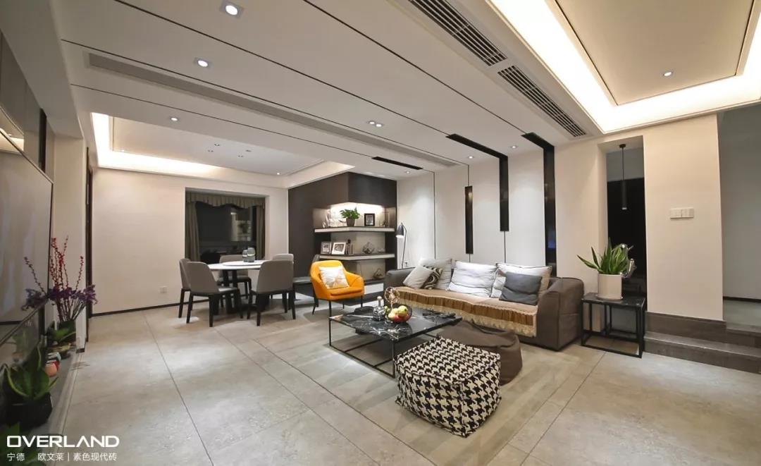 ???????3?????????8??